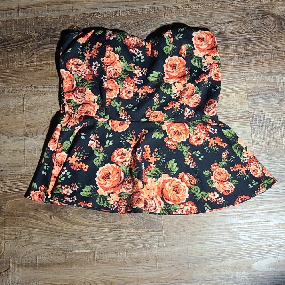 Sleeveless floral shirt